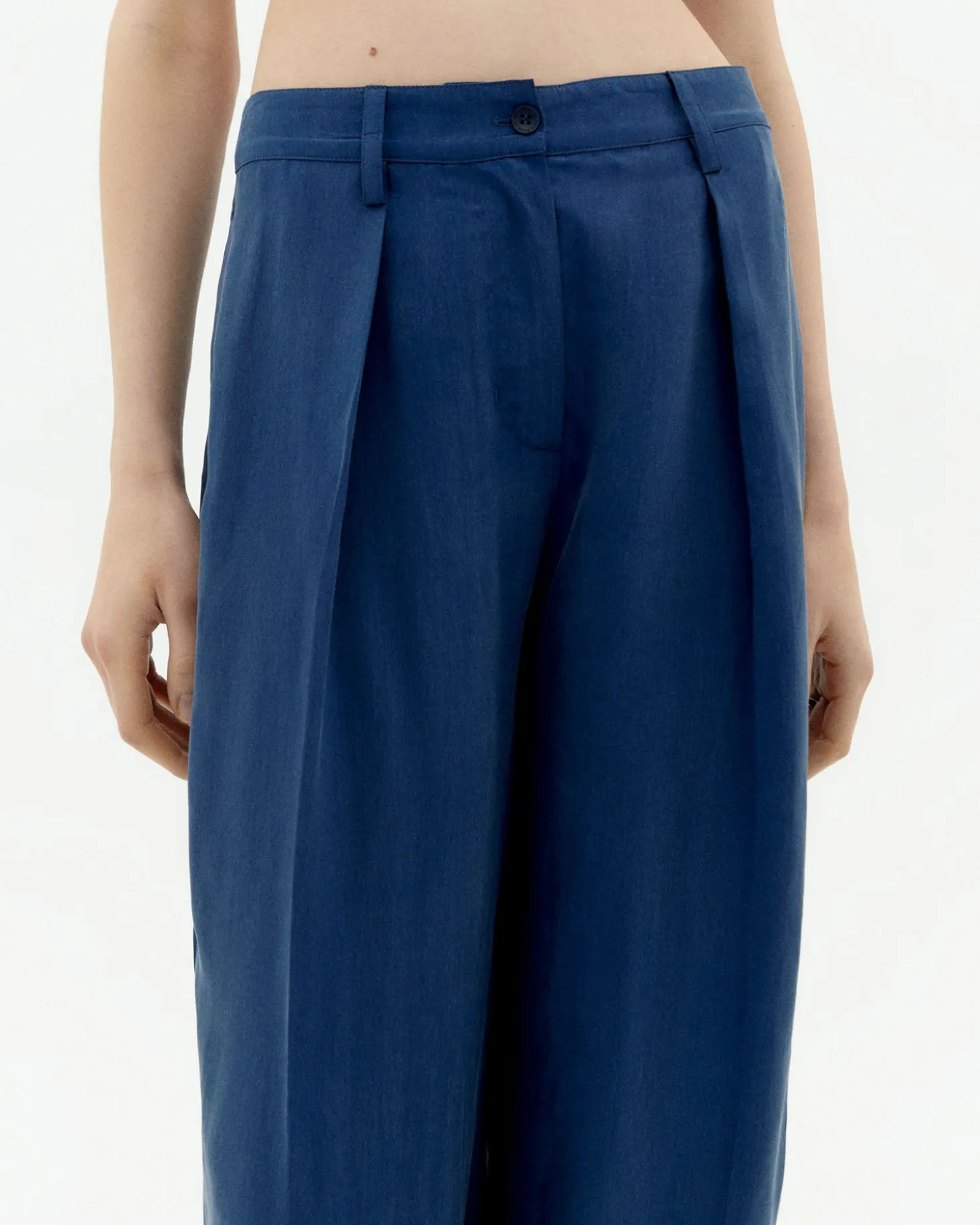 Pantalon bleu à plis décontractée Cupro Cirila