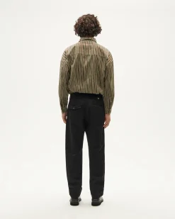 Pantalon noir à plis décontractée Wotan