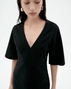 Robe courte noire décolleté en V Kim