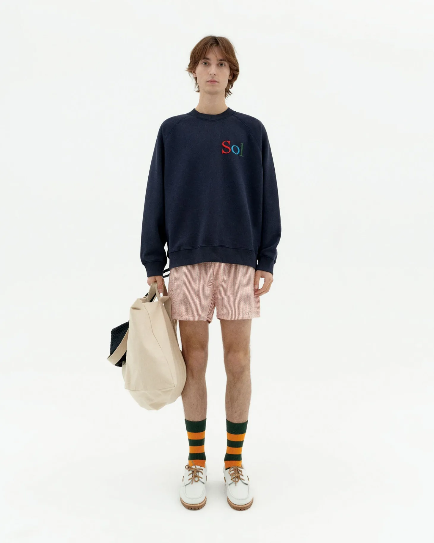 Sweat brodé sol type Pepe