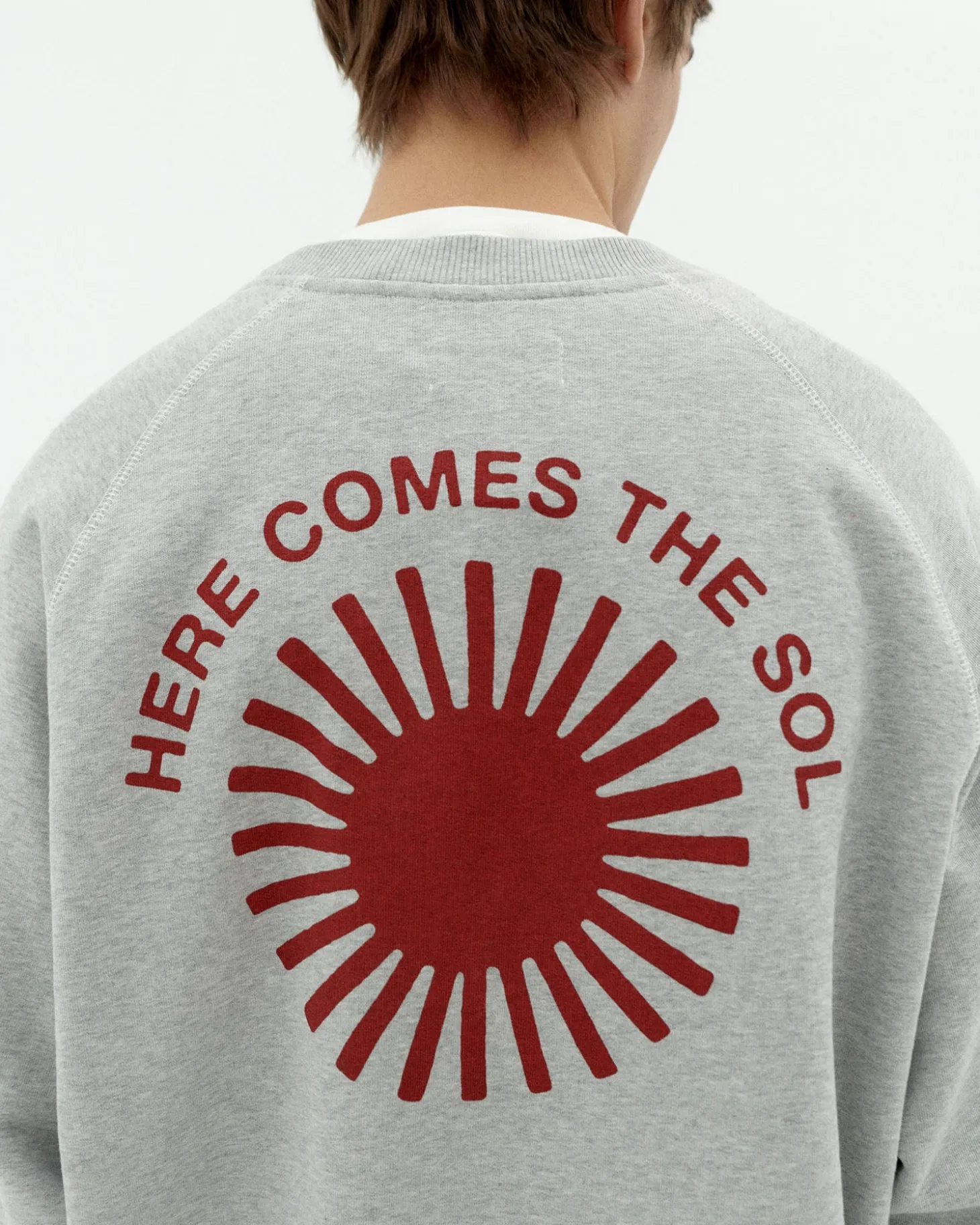 Sweat Pepe soleil rouge au dos