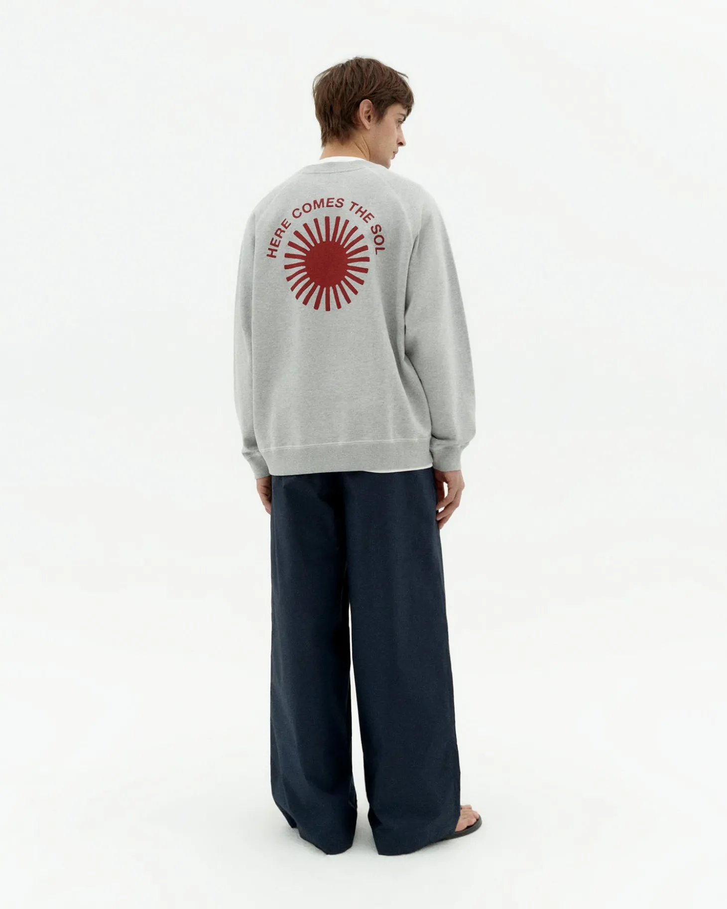 Sweat Pepe soleil rouge au dos