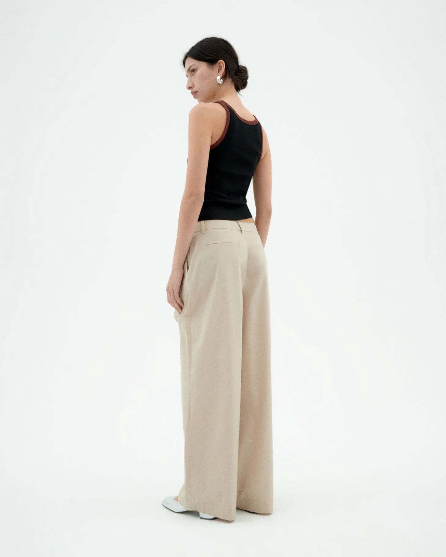 Top Halter noir contraste marron Harriet