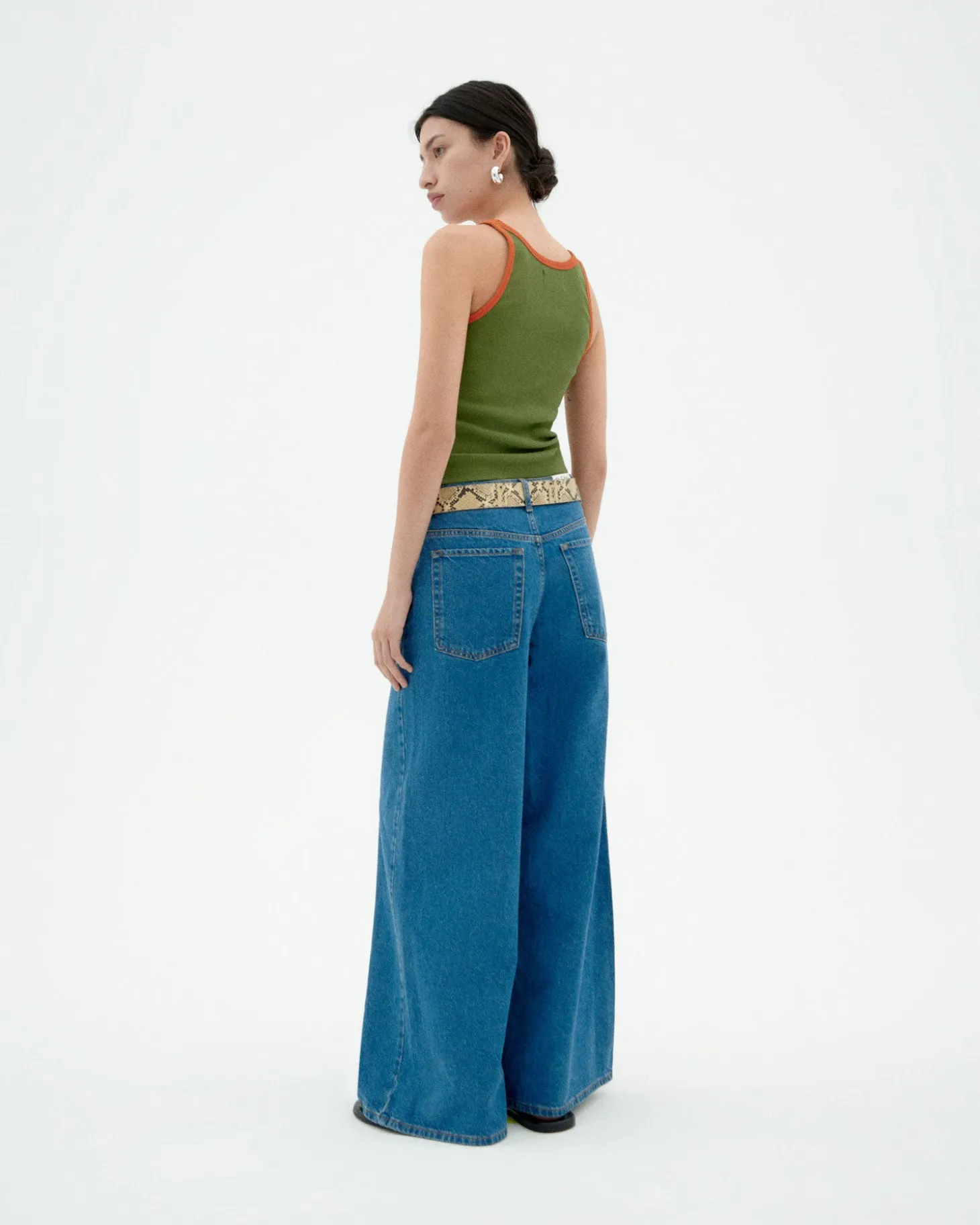 Top Halter vert contraste orange Harriet