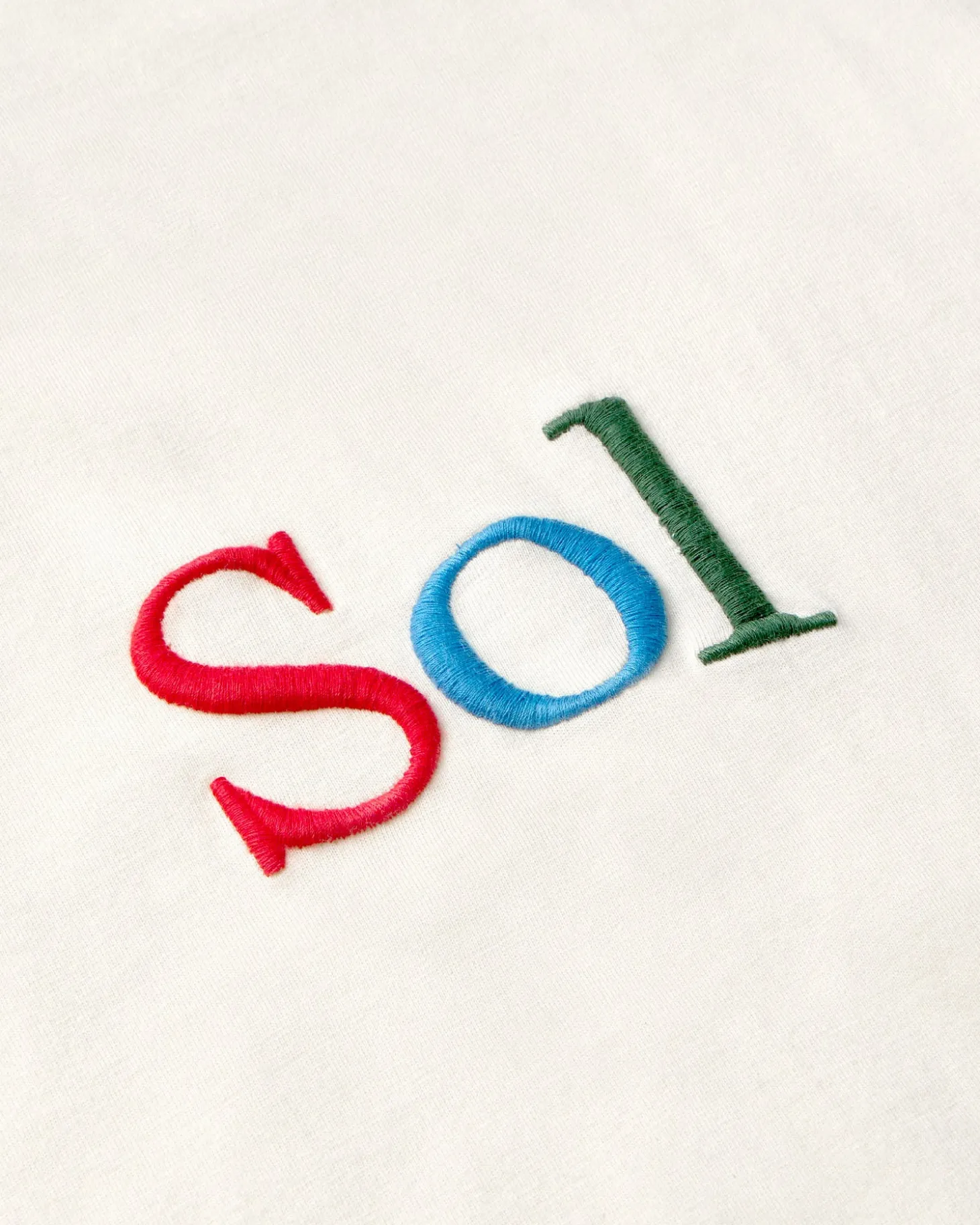T-shirt blanc brodée sol type Volta