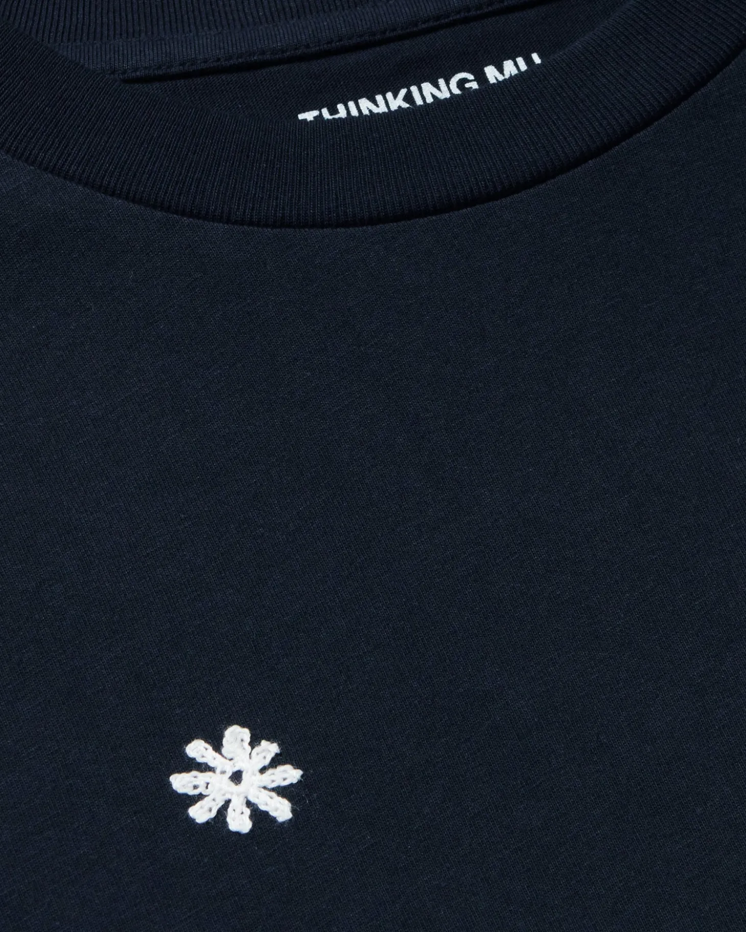 T-shirt brodé à la main Zach