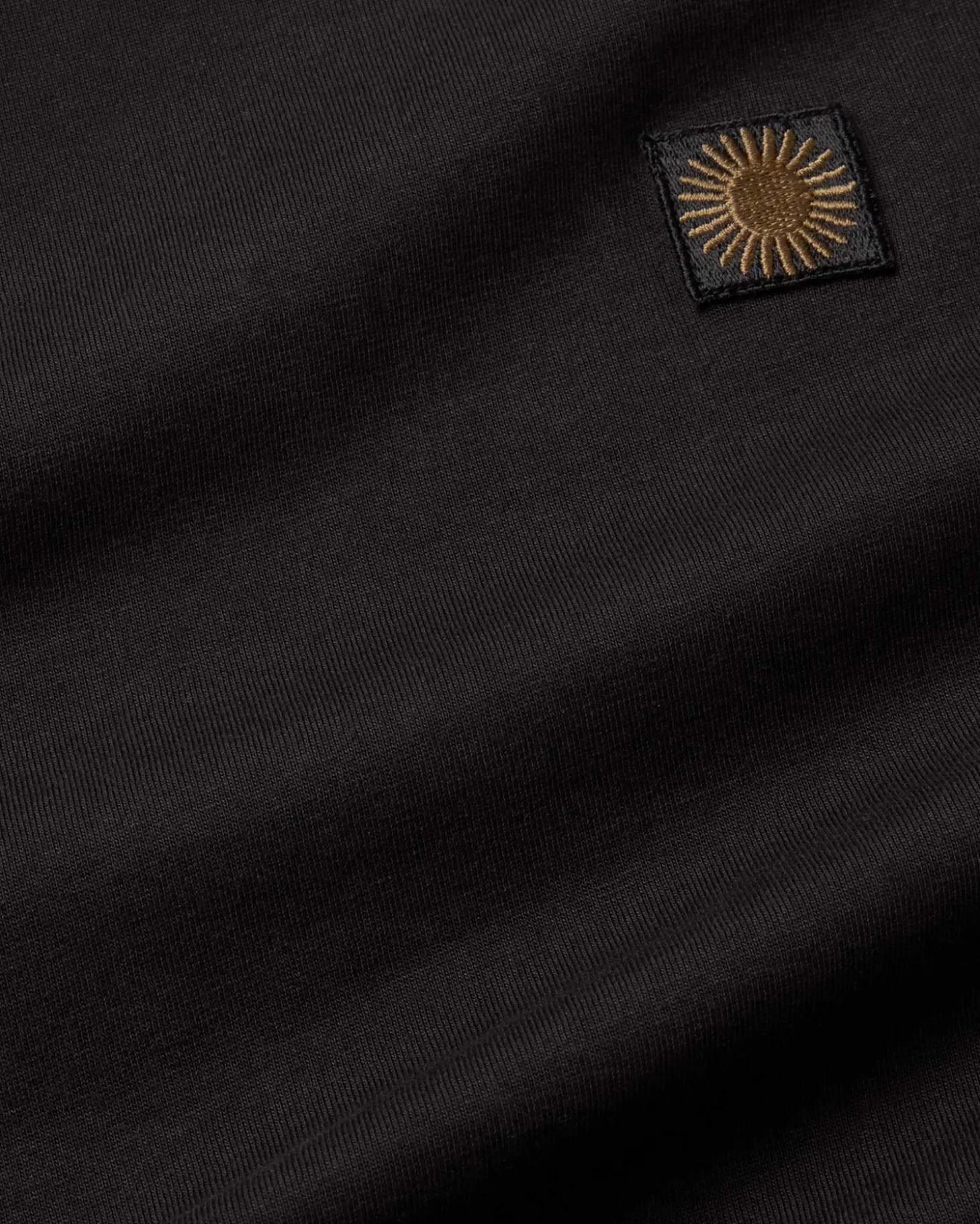 T-shirt noir sol type à dos Aaron